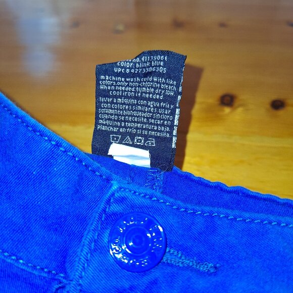 Beautiful Blue Faded Glory Shorts with Pockets - Picture 6 of 6